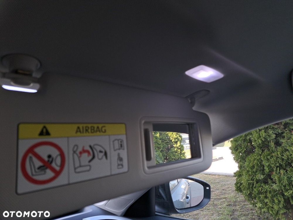 Volkswagen T-Roc - 37