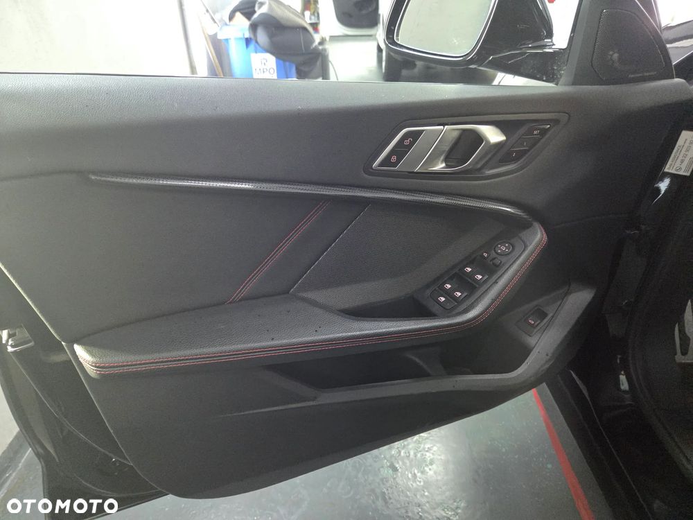 BMW Seria 1 - 36