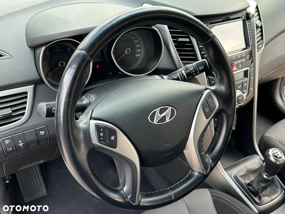 Hyundai i30 i30cw 1.6 CRDi Trend - 24