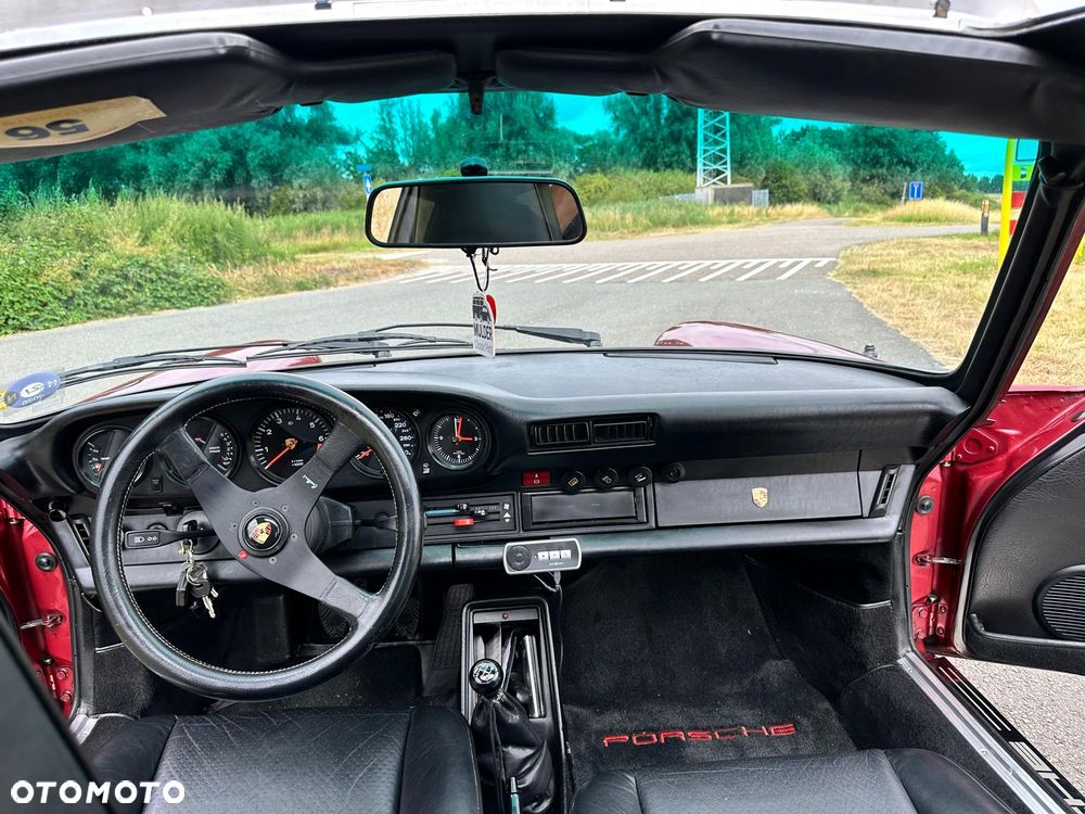Porsche 911 - 33
