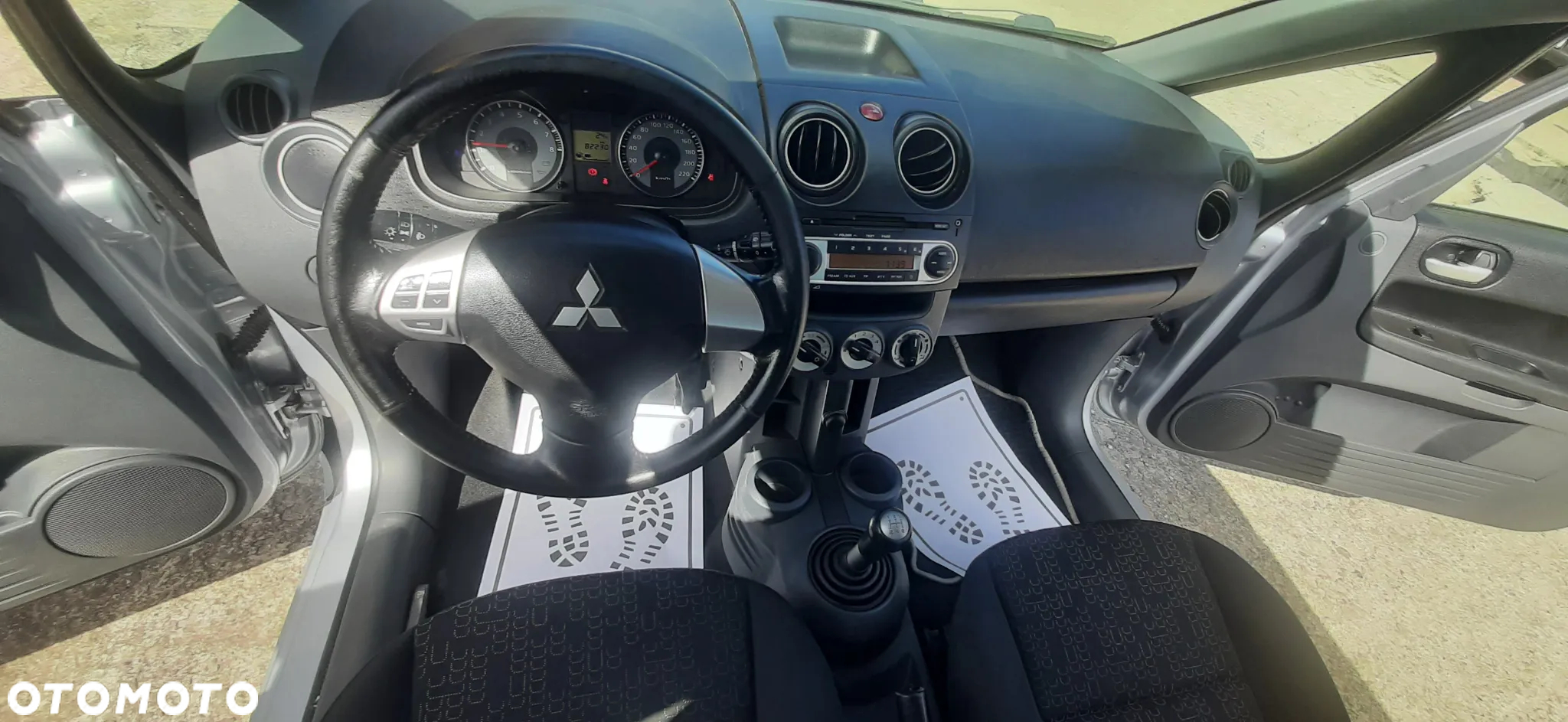 Mitsubishi Colt - 29