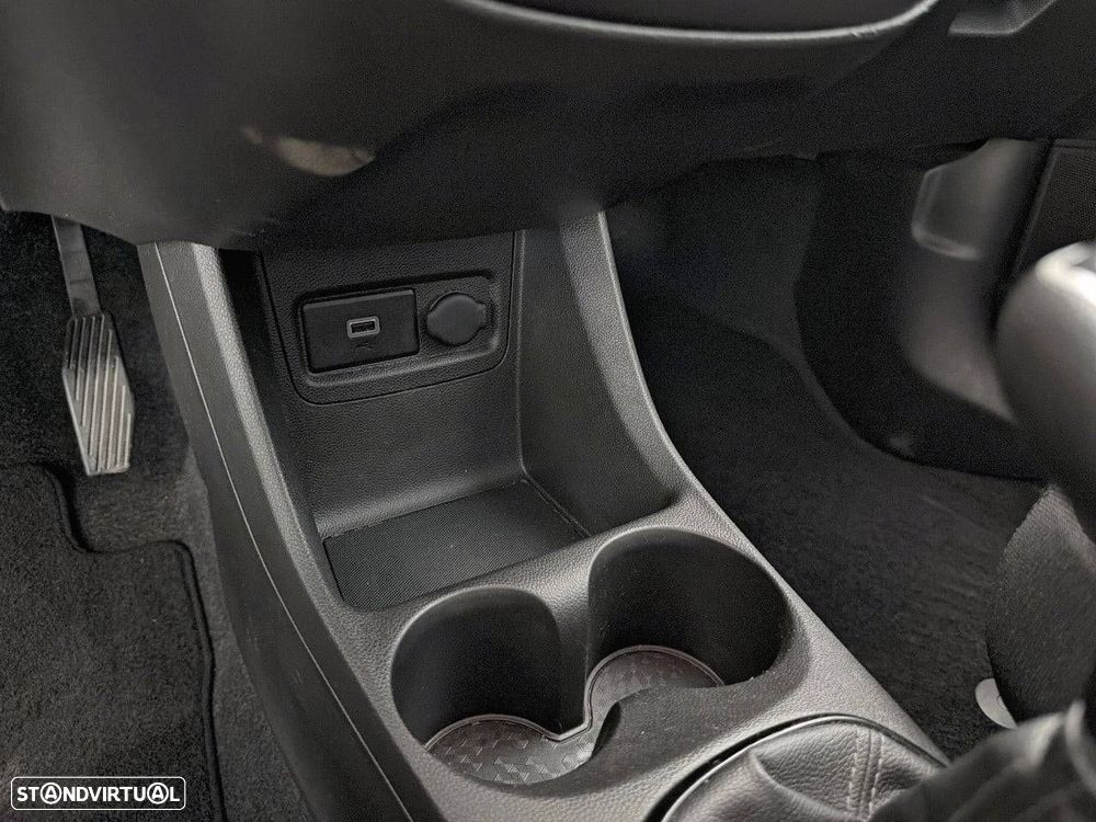 Opel Karl 1.0 Rocks — fotografia 17