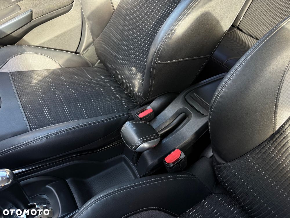 Peugeot 2008 e-HDi FAP 92 ETG6 STOP & START Allure - 24