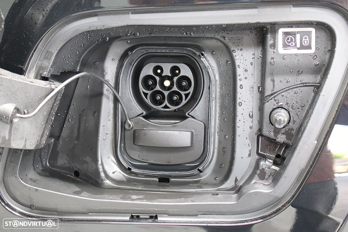 Peugeot e-2008 50 kWh GT - 7
