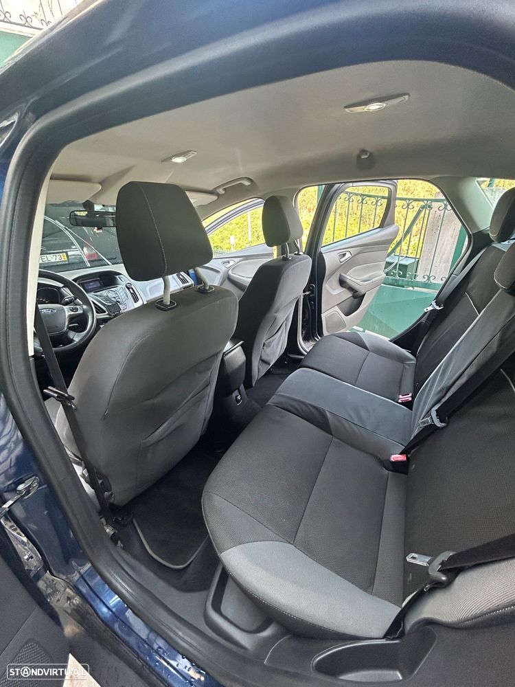 Ford Focus - 16