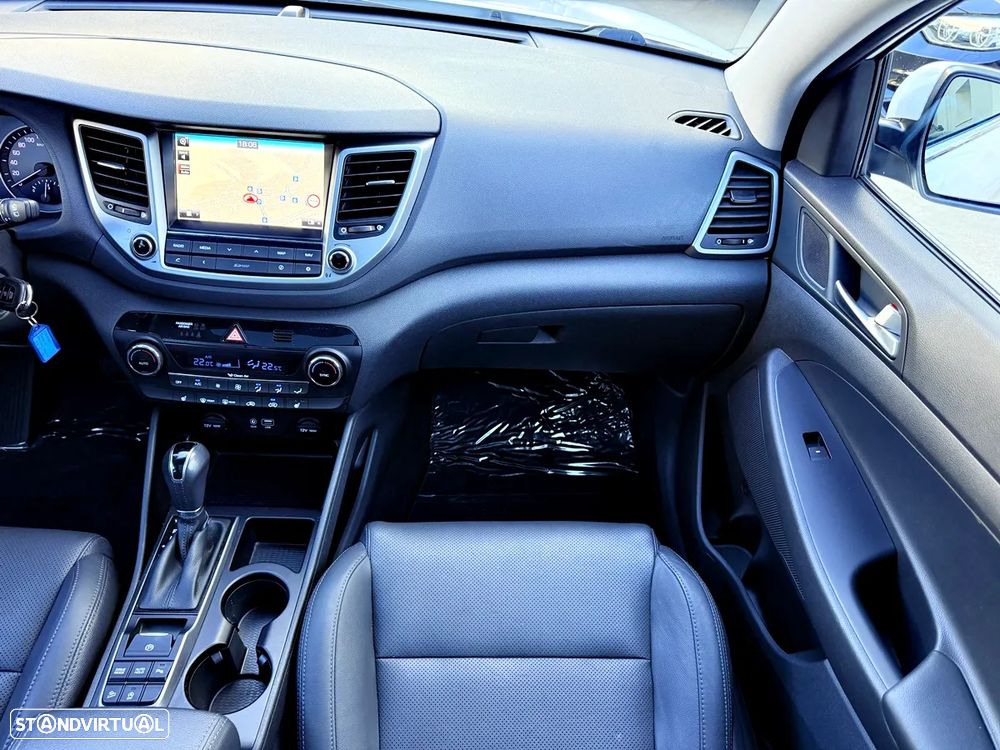 Hyundai Tucson 1.7 CRDi Premium DCT - 12