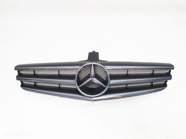 MERCEDES CLC 203 GRILL ATRAPA