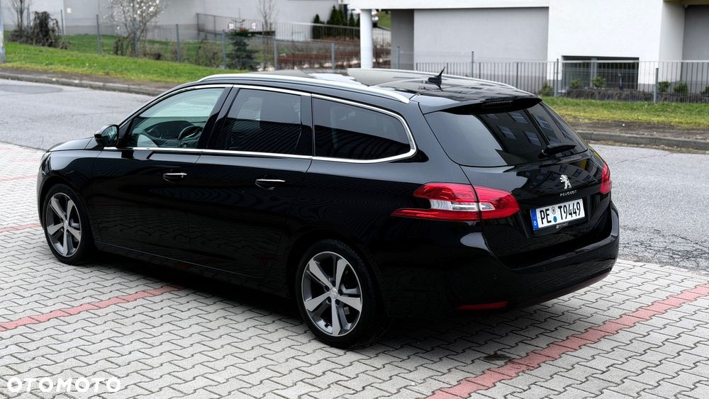 Peugeot 308 PureTech 130 GPF Black Edition - 28