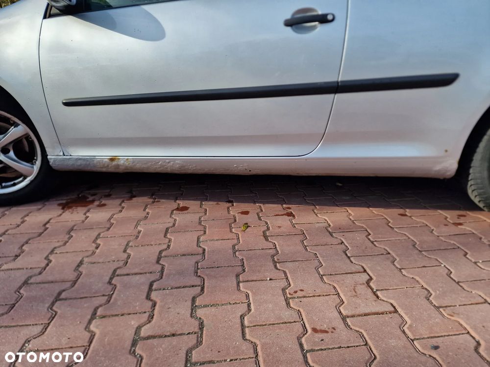 Volkswagen Golf - 16