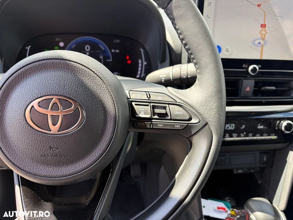 Toyota Yaris Cross 1.5 VVT-i HSD 4x2 Dynamic - 17