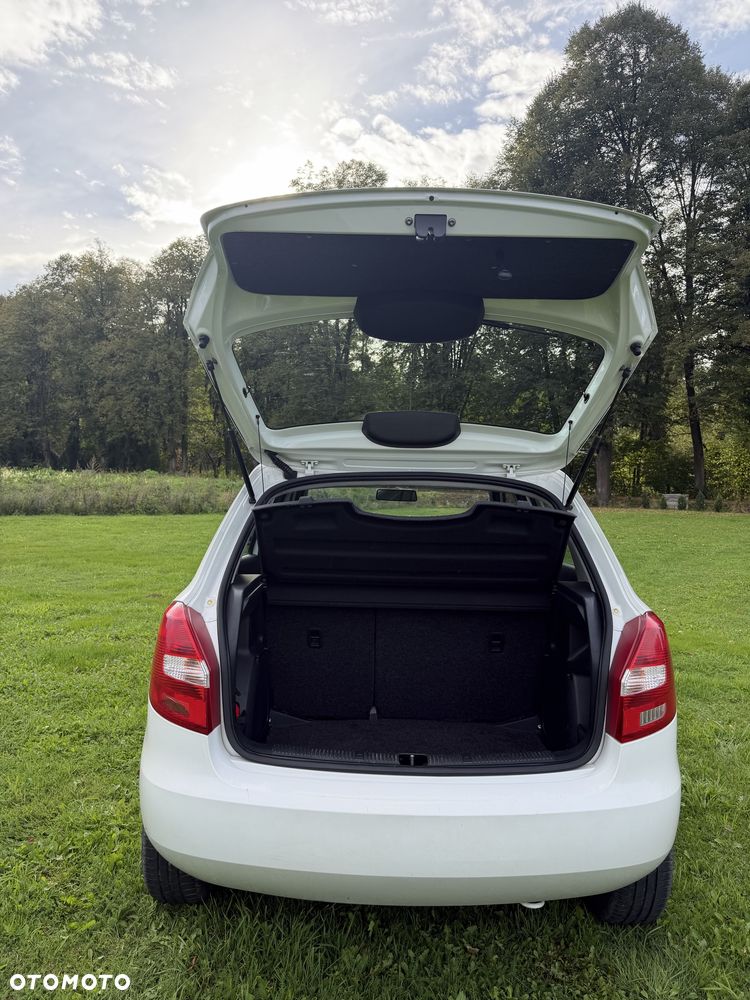 Skoda Fabia - 4