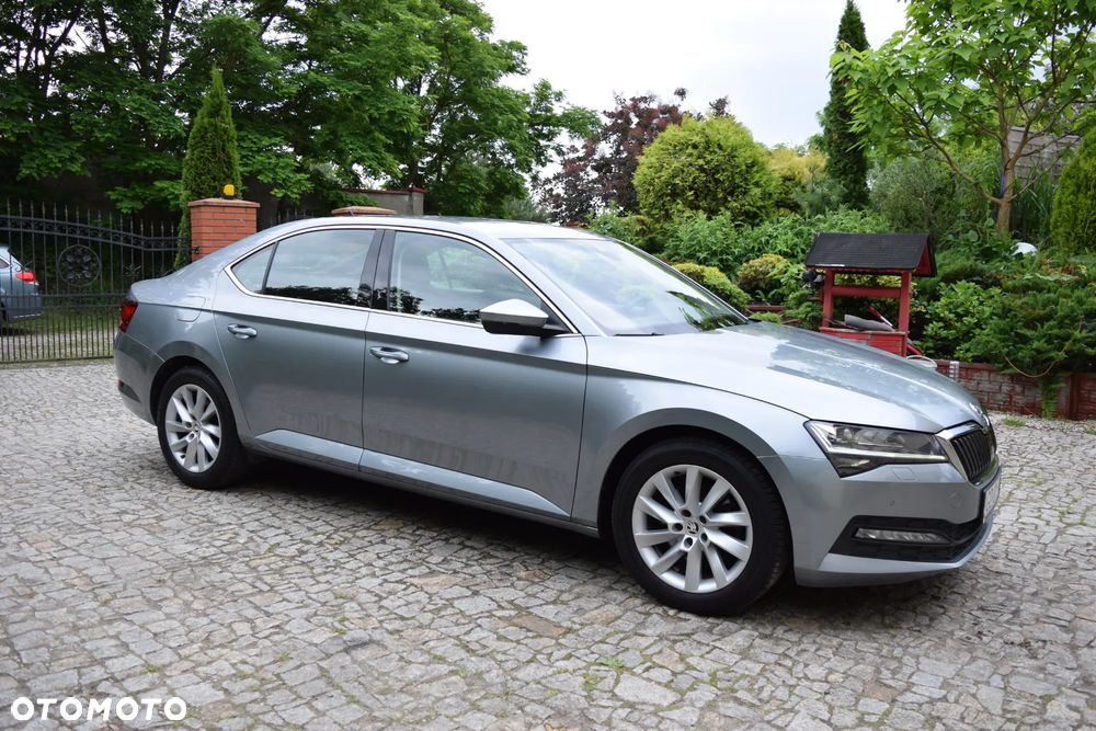 Skoda Superb 1.5 TSI L&K DSG - 8