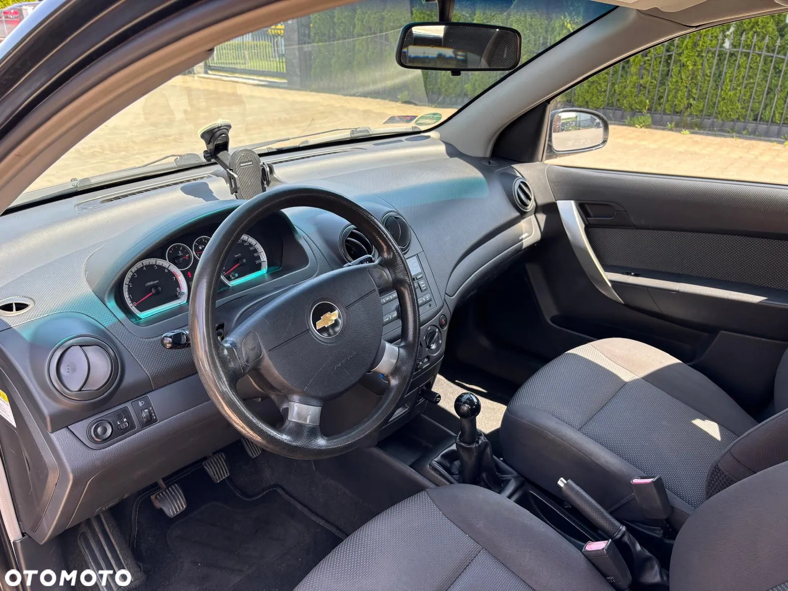 Chevrolet Aveo 1.2 16V Base - 10