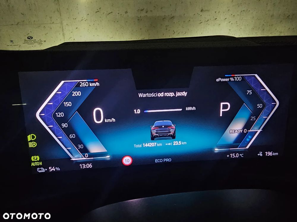 BMW i4 - 15