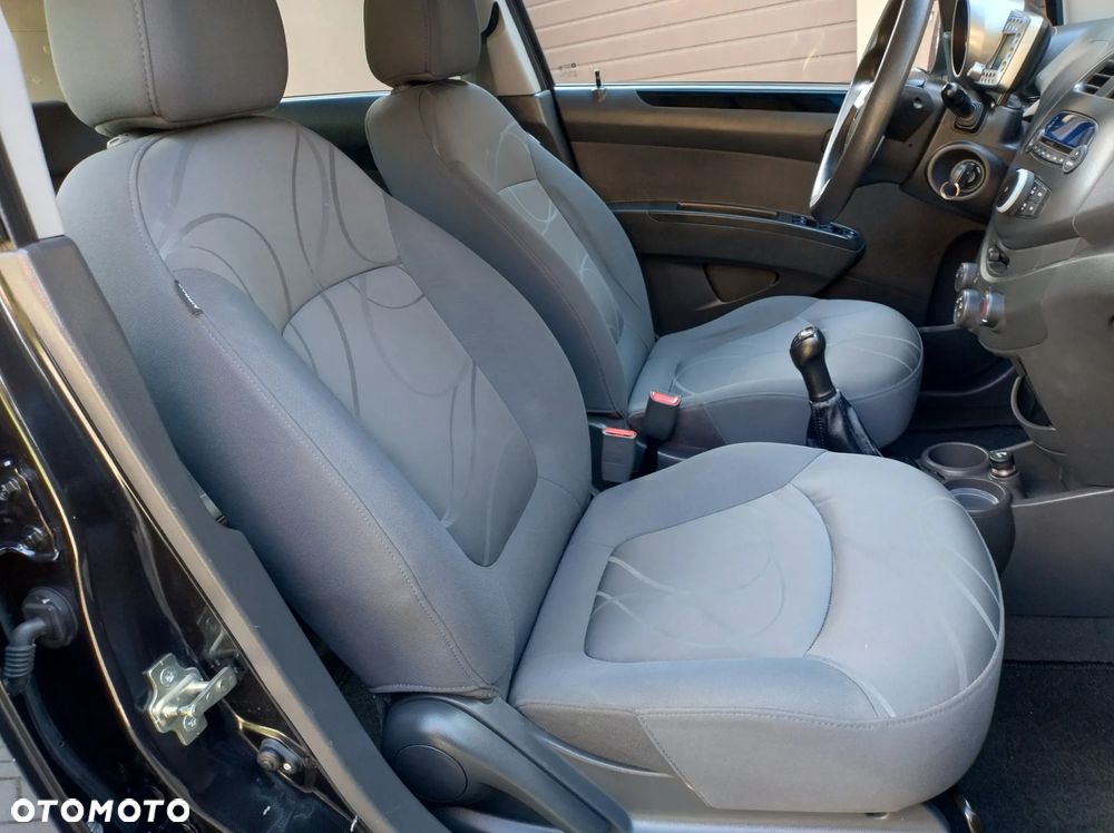 Chevrolet Spark 1.2 LT - 36