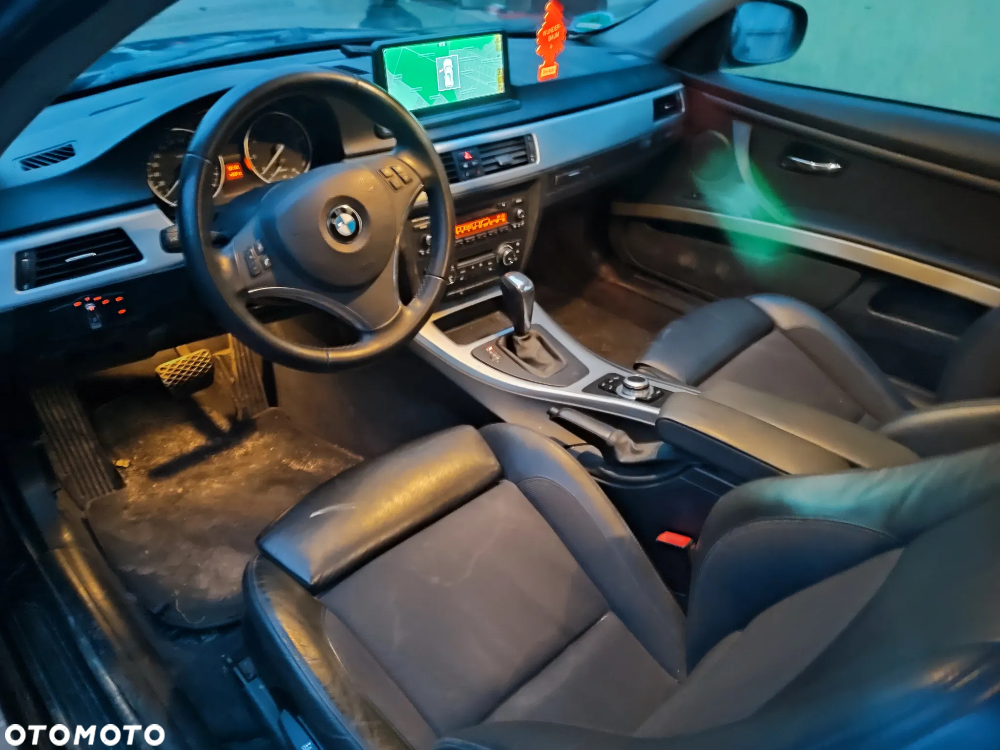 BMW Seria 3 320i Coupe Edition Exclusive - 14