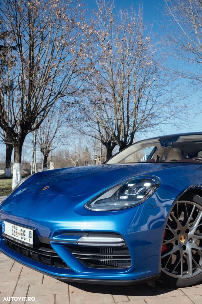 Porsche Panamera Turbo - 3