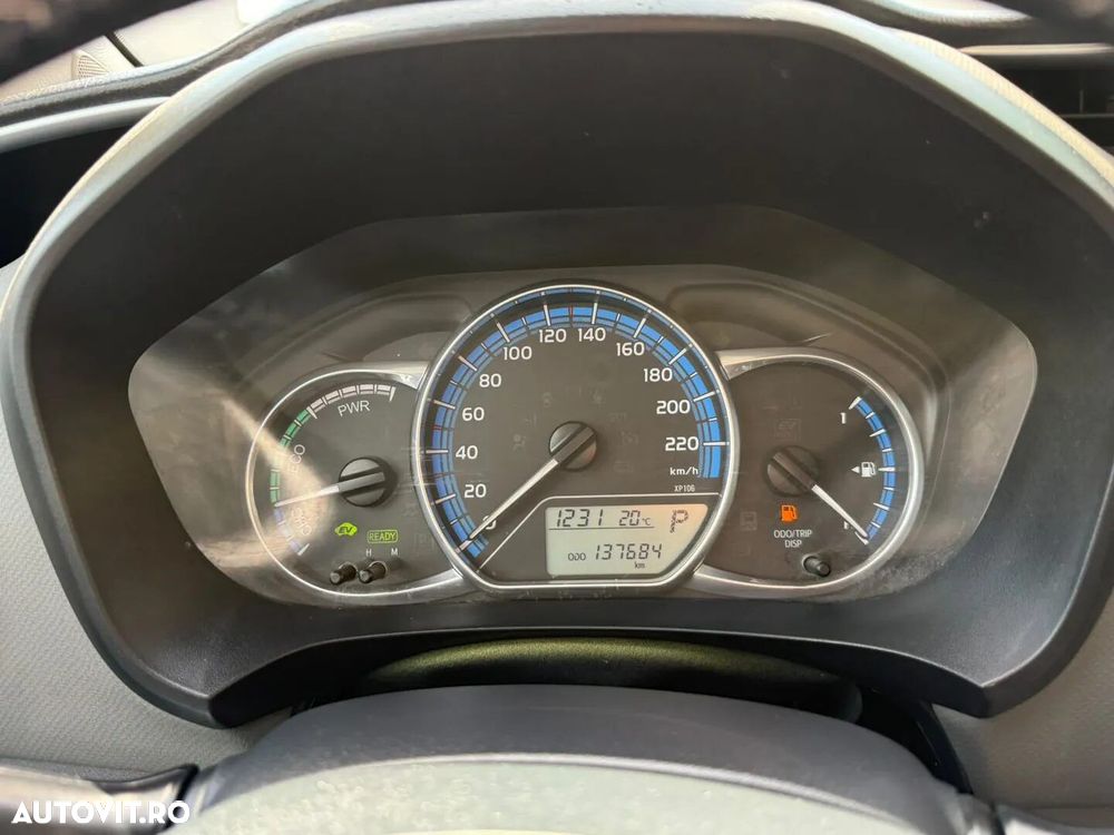 Toyota Yaris 1.5 VVT-i HSD Sol - 29