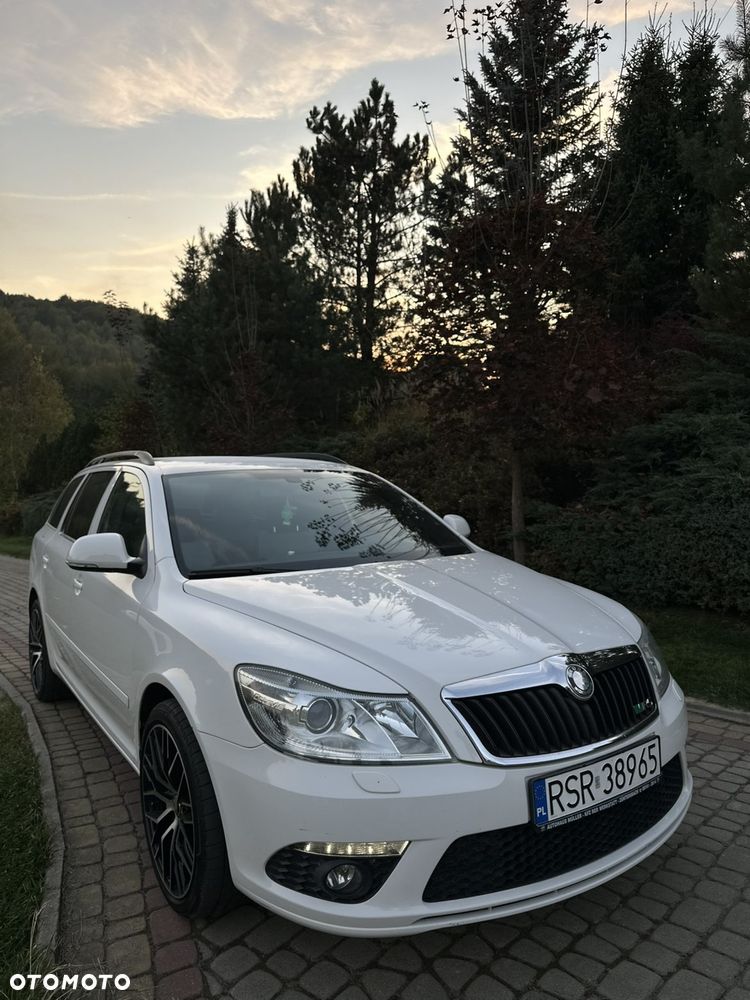 Skoda Octavia 2.0 TSI RS - 1