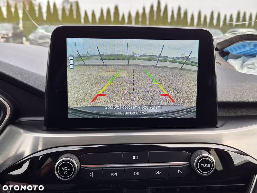 Ford Kuga 1.5 EcoBoost TITANIUM - 14