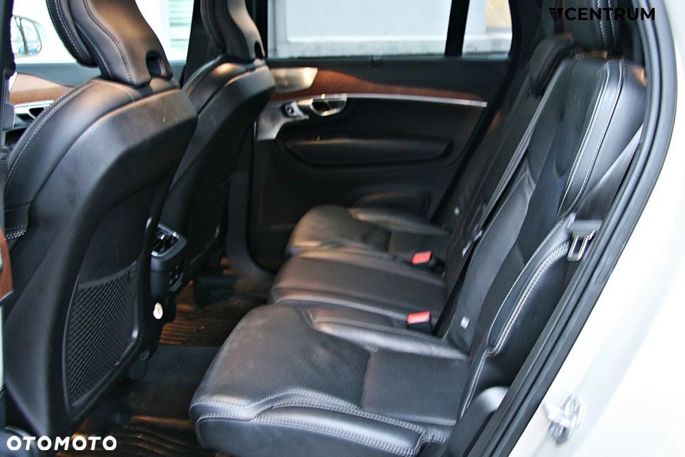Volvo XC 90 D5 SCR AWD Inscription 7os - 9
