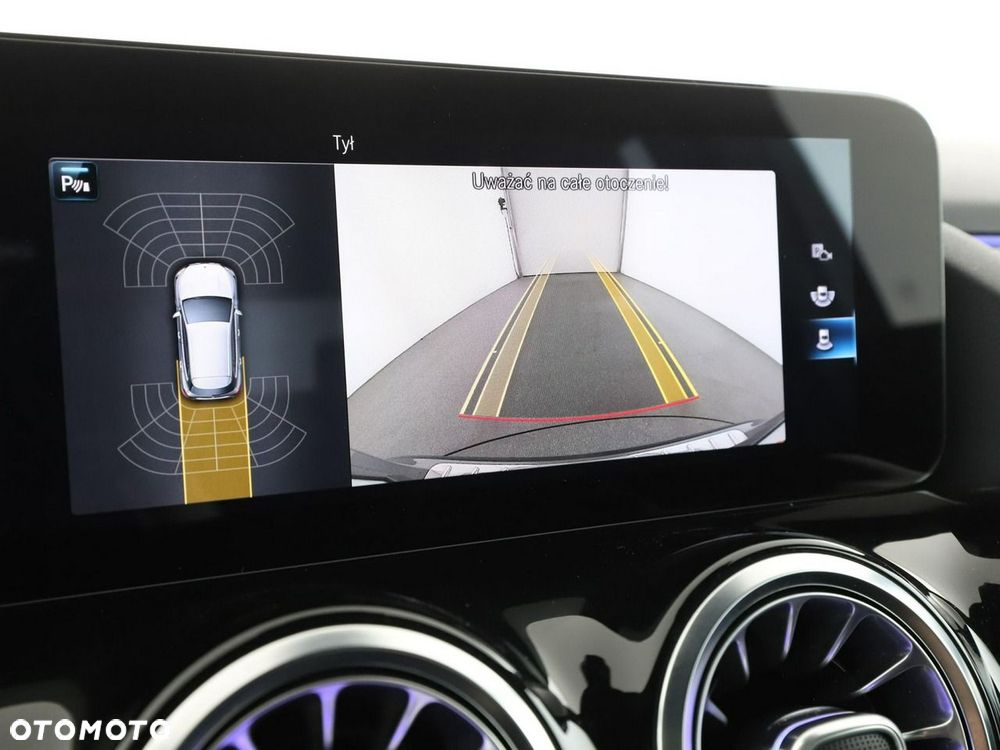 Mercedes-Benz GLA 250 e PHEV AMG Line 8G-DCT - 25