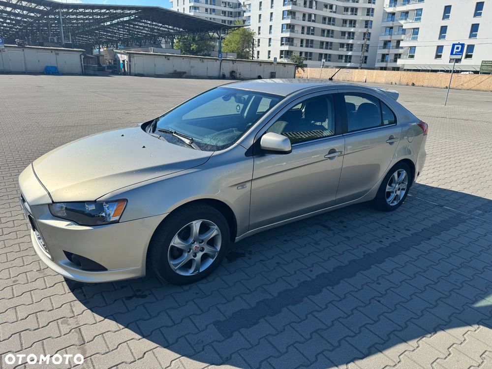 Mitsubishi Lancer 1.8 Invite - 1
