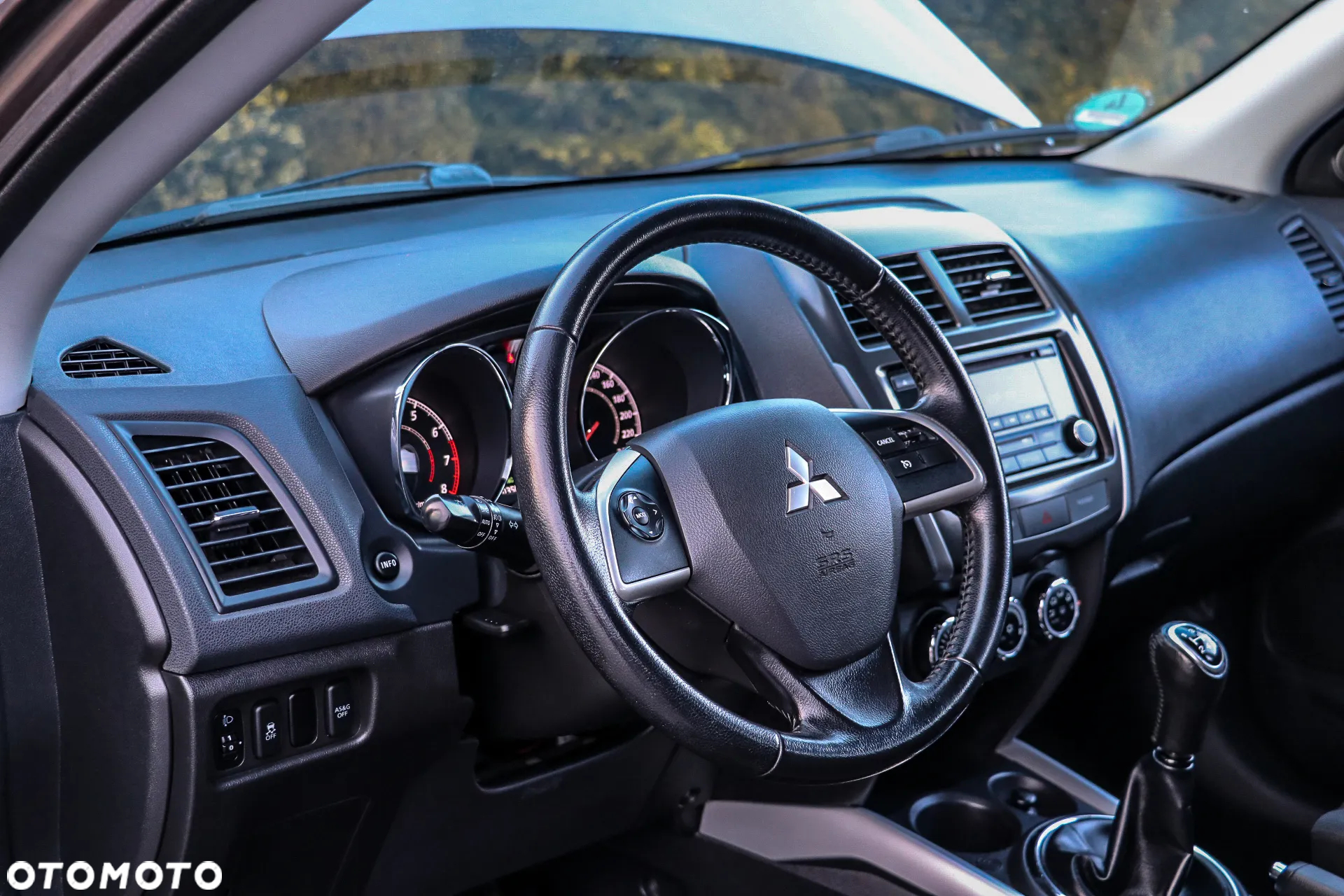Mitsubishi ASX 1.6 2WD 35 Jahre - 33