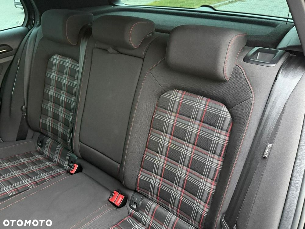 Volkswagen Golf 2.0 TSI BMT GTI Performance DSG - 24