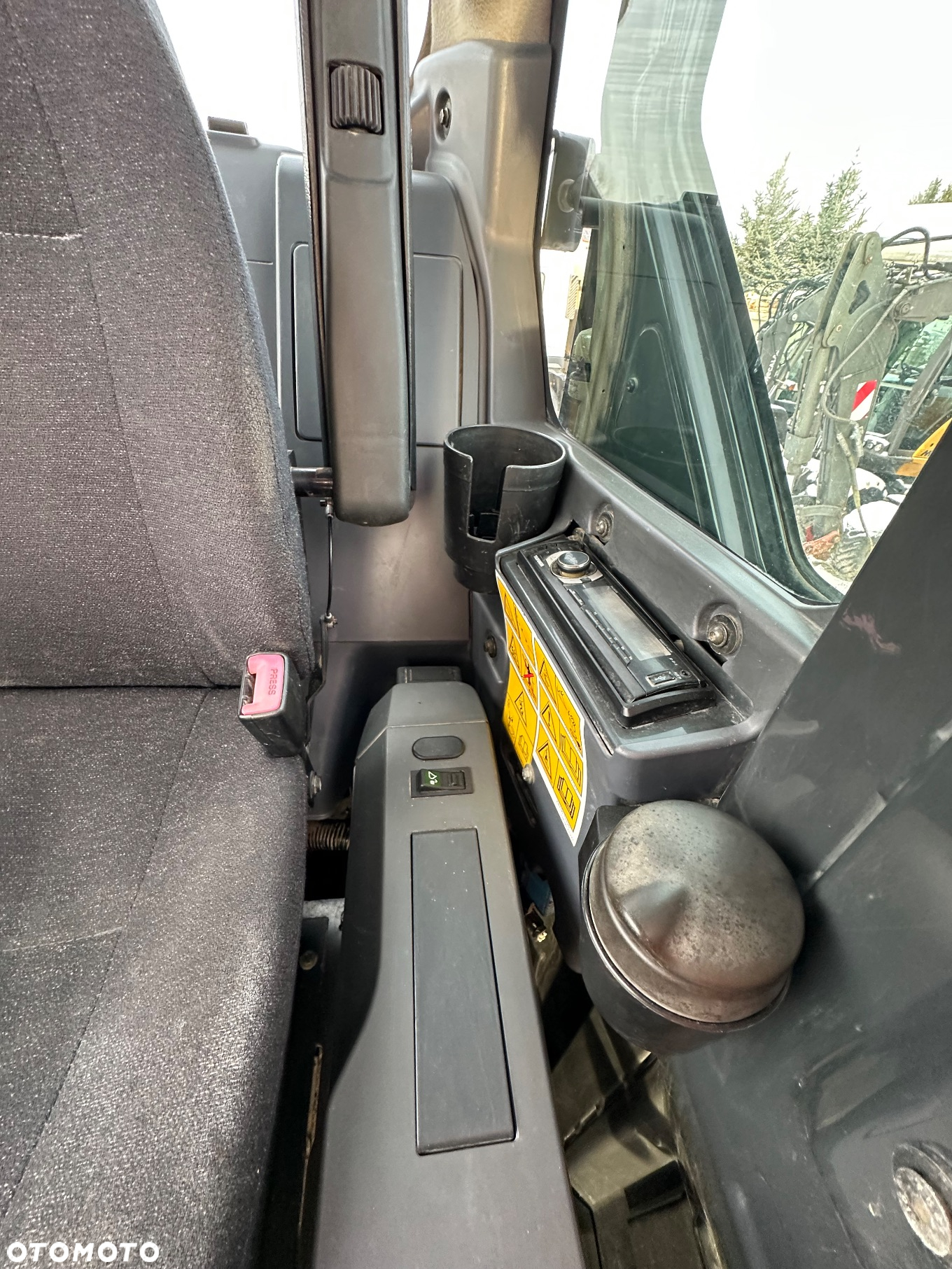 Komatsu PW118 - 12