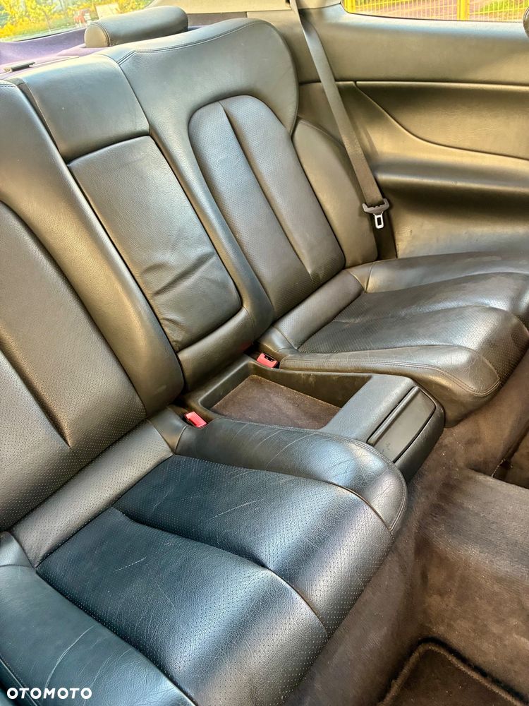 Mercedes-Benz CLK 320 - 12