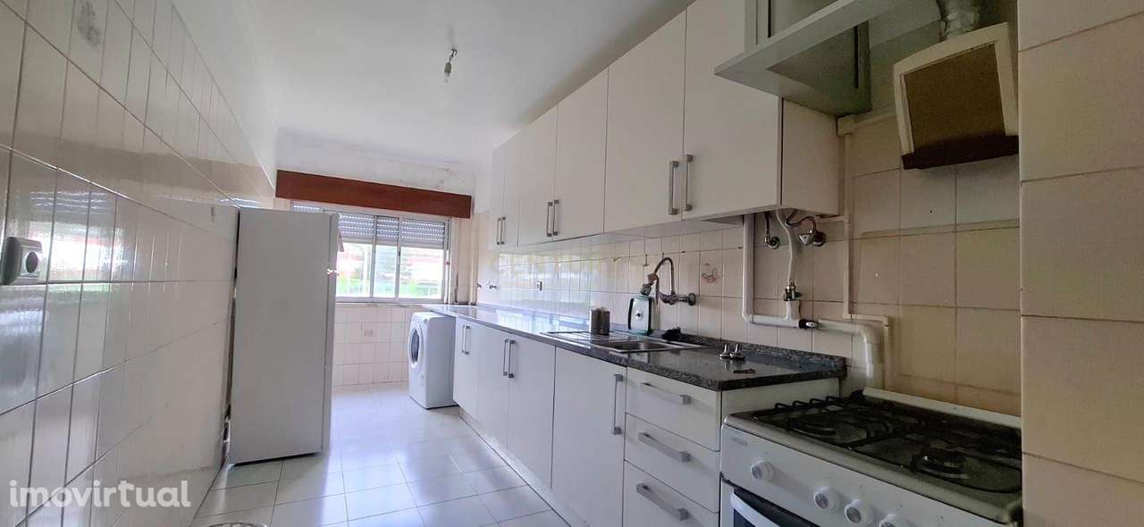 Apartamento T2 em Mem-Martins - Grande imagem: 2/17