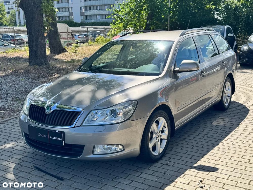 Skoda Octavia 2.0 TDI DPF Elegance - 2