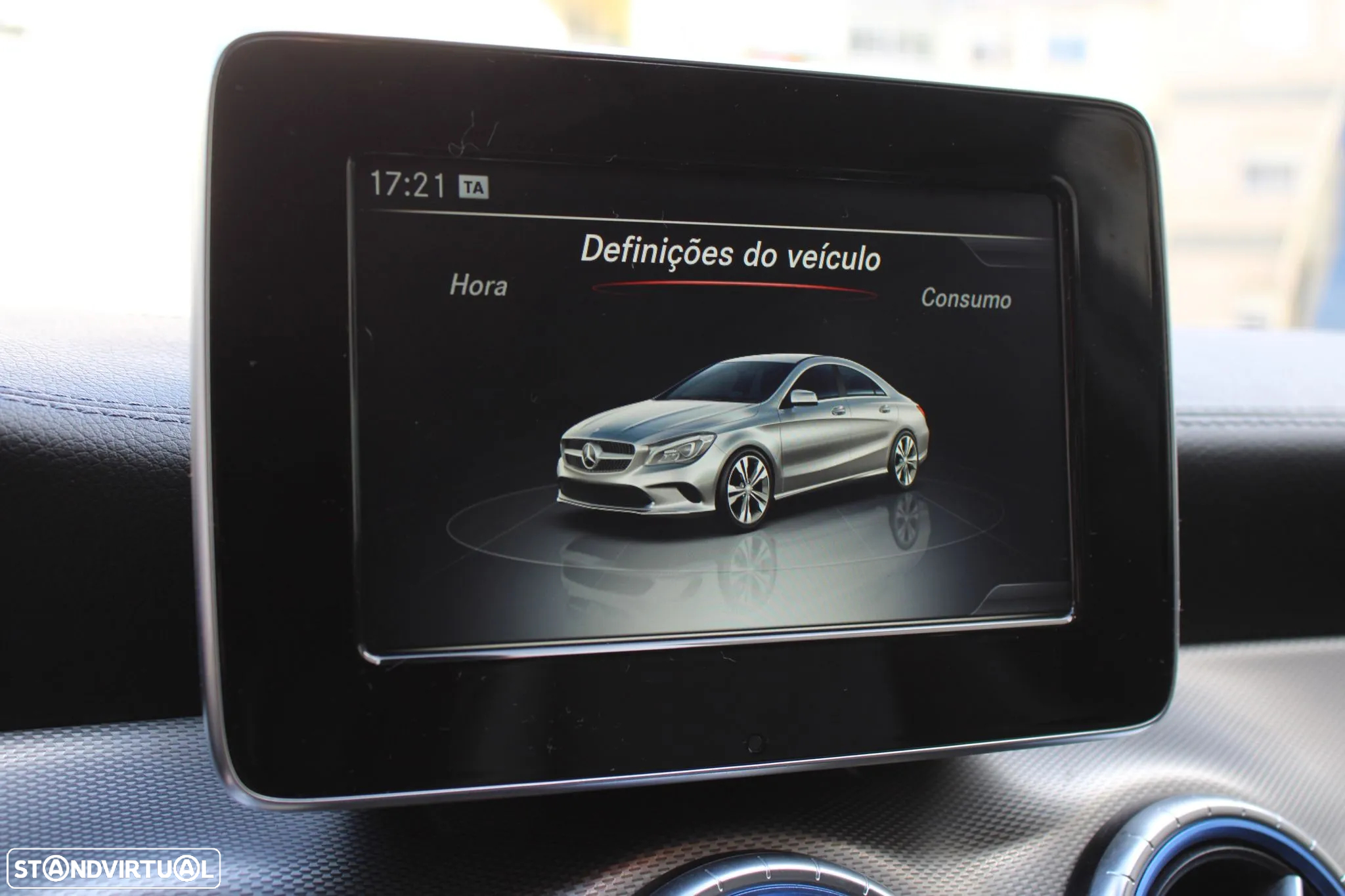 Mercedes-Benz CLA 180 d Urban - 17