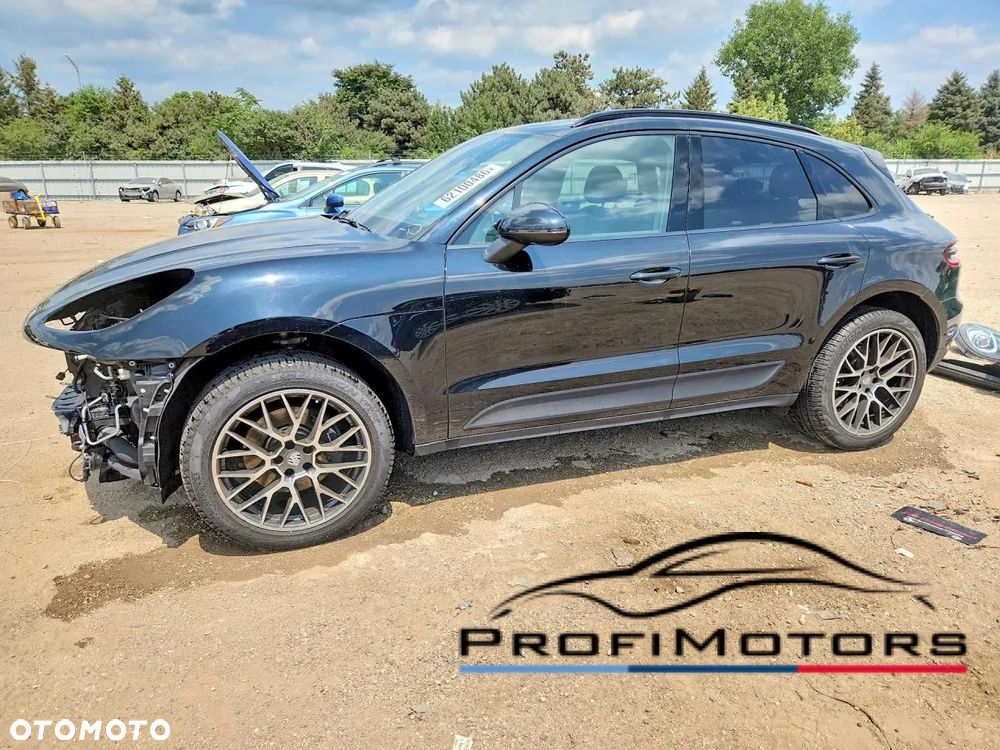 Porsche Macan - 1