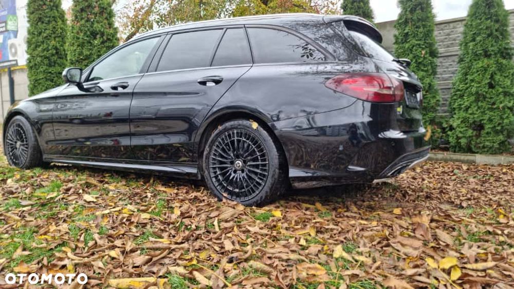 Mercedes-Benz Klasa C 450 AMG 4Matic 7G-TRONIC - 16