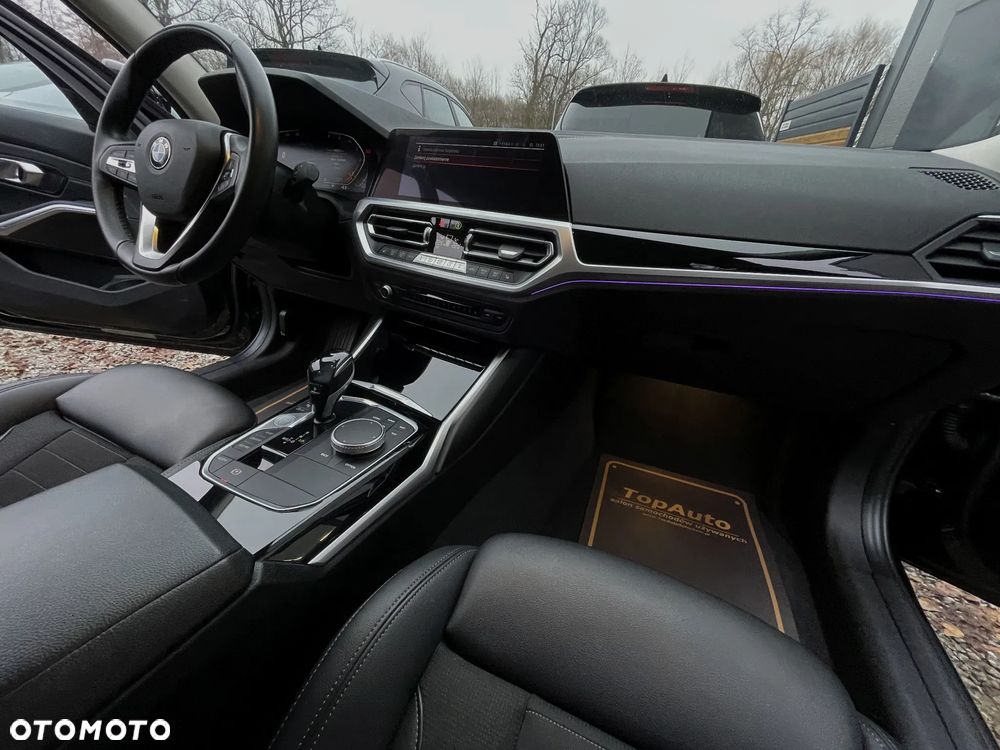 BMW Seria 3 320d Edition M Sport Shadow - 17