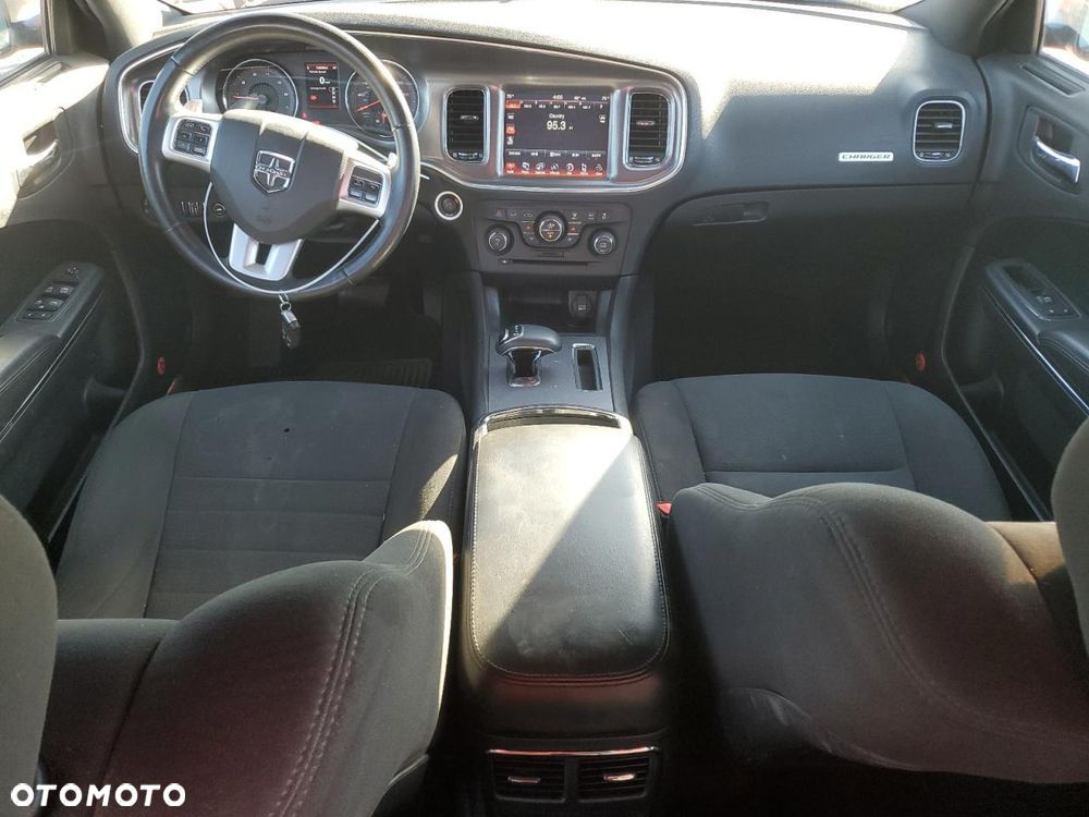 Dodge Charger 3.5 V6 Base - 38
