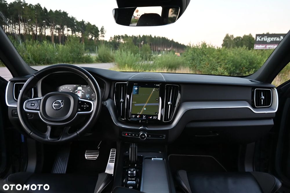 Volvo XC 60 B4 D AWD R-Design - 30