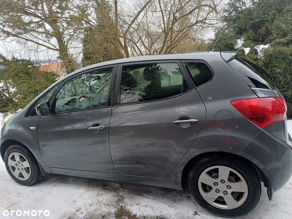 Kia Venga 1.6 L - 3