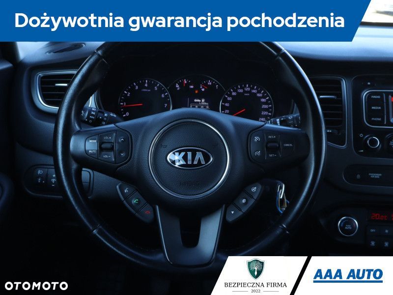 Kia Carens - 21