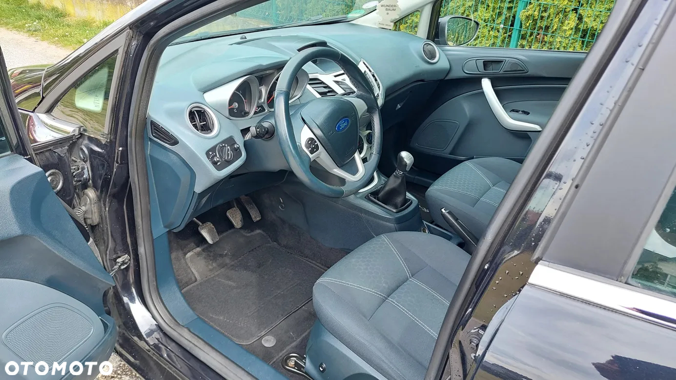 Ford Fiesta - 7