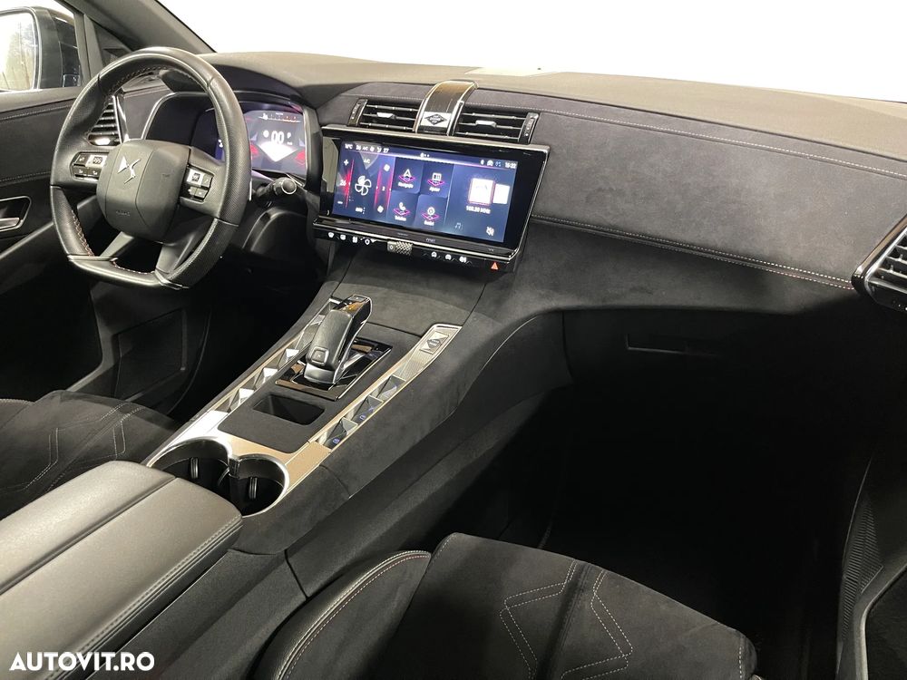 DS Automobiles DS 7 Crossback 1.5 BlueHDi 130 S&S EAT8 PERFORMANCE LINE + - 8