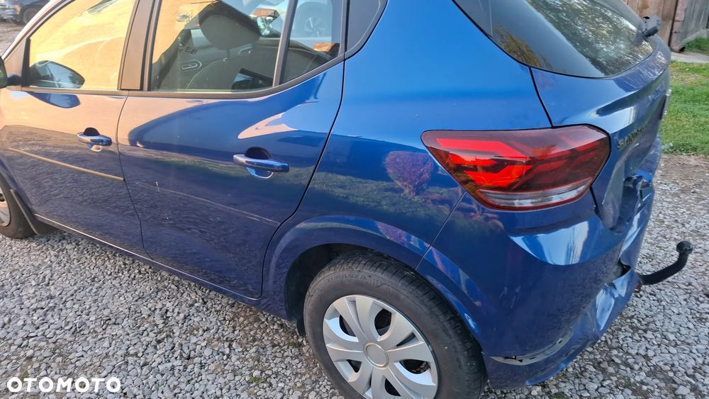 Dacia Sandero - 8