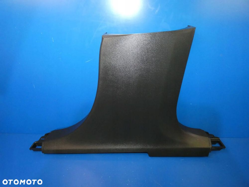 VOLVO XC90 II OSŁONA SŁUPKA PRAWA DOLNA ŚRODKOWA - 1