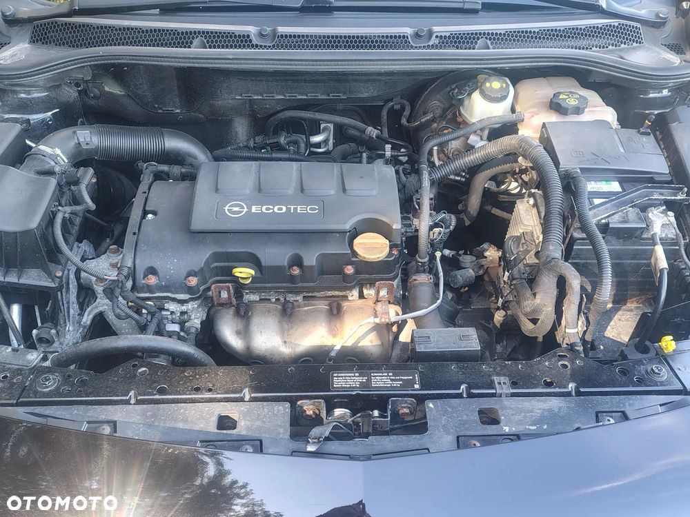 Opel Astra 1.4 - 9