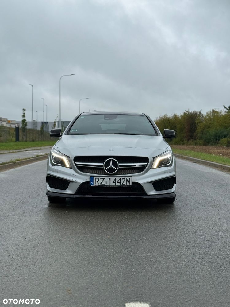 Mercedes-Benz CLA - 1