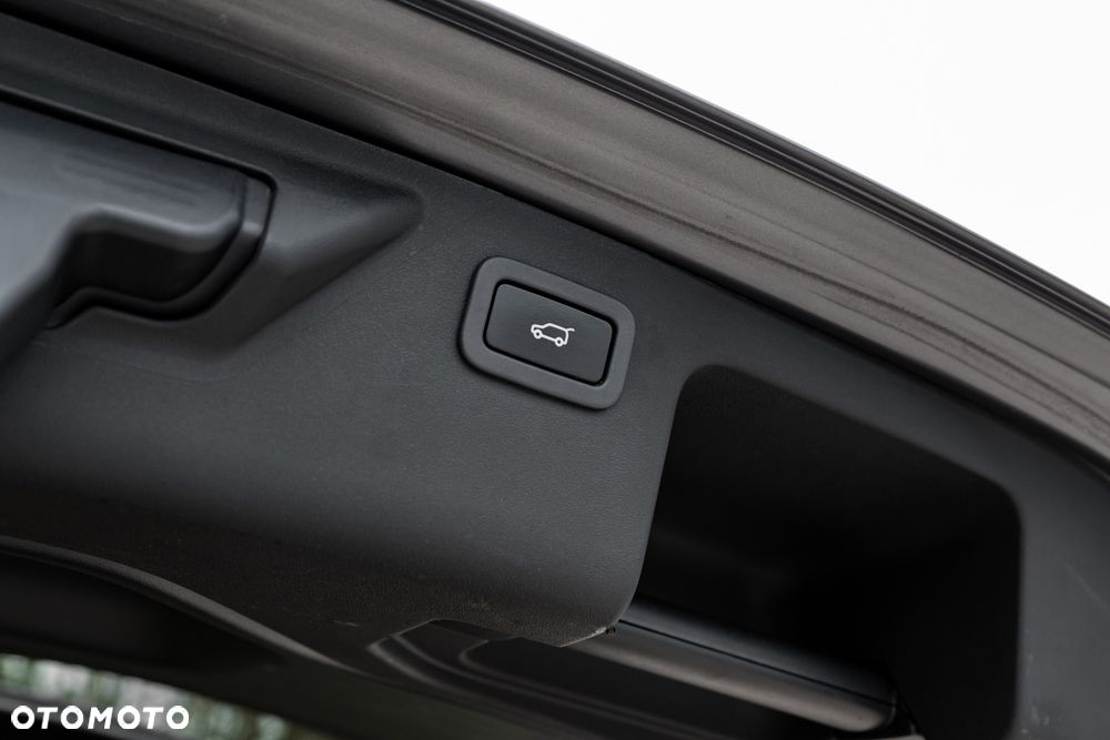 Land Rover Discovery Sport TD4 HSE - 21