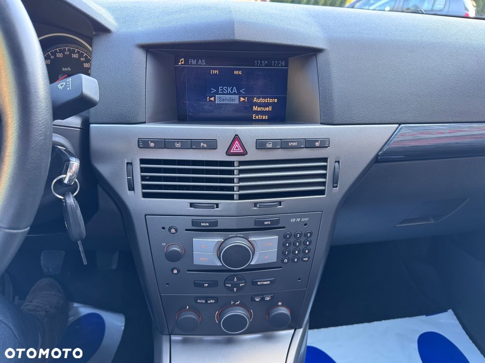 Opel Astra 2.0 Turbo Cosmo - 30