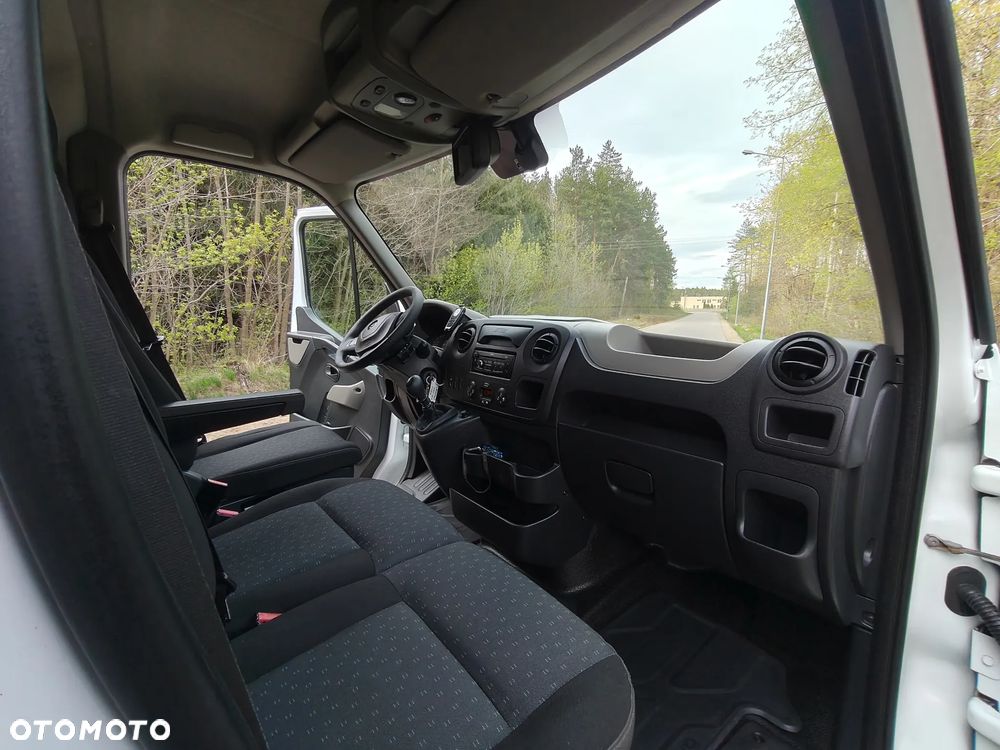 Renault Master - 25